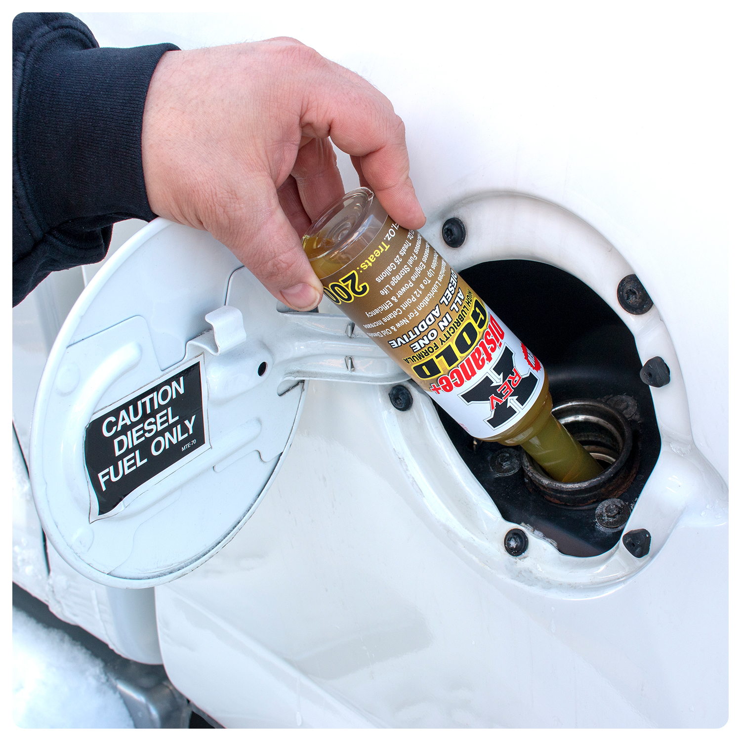 REVX Distance+ Gold 8 oz. Diesel Fuel Additive 200 Gallons ULSD